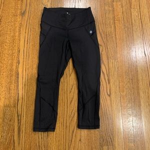 Black running leggings